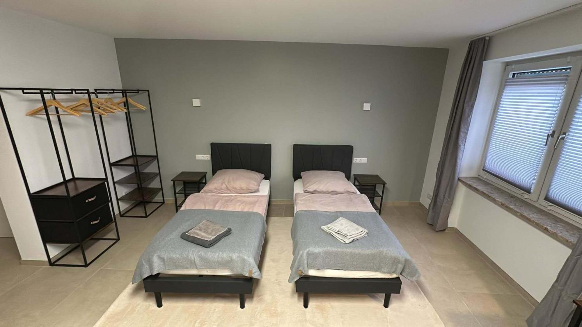 Zimmer 2B Mit Privates Badezimmer In Juelich 줄리흐 외부 사진